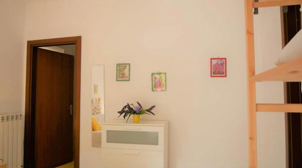 House With Garden And Parking Space In Mergellina Napels Buitenkant foto